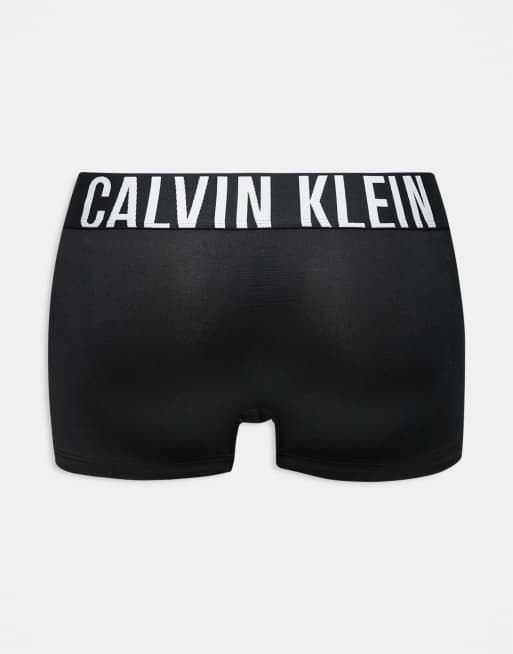 Calvin Klein Intense Power 3 pack low rise trunk with coloured logo waistband in black, 2 of 3