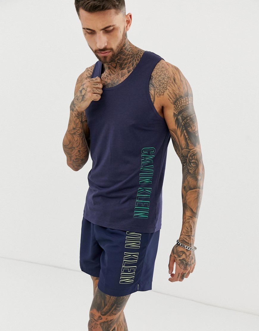 Calvin Klein – Intense Power – Marinblått linne med logga