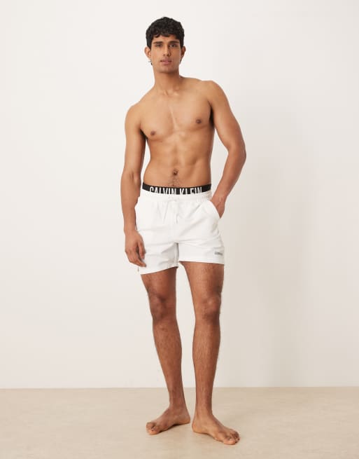 Calvin Klein - Intense Power - Shorts de baño blancos con cordón ajustable y logo en la cinturilla , 2 de 4