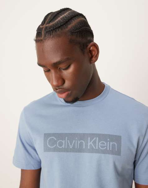 Calvin Klein – Jasnoniebieski T-shirt z logo w ramce - view 1