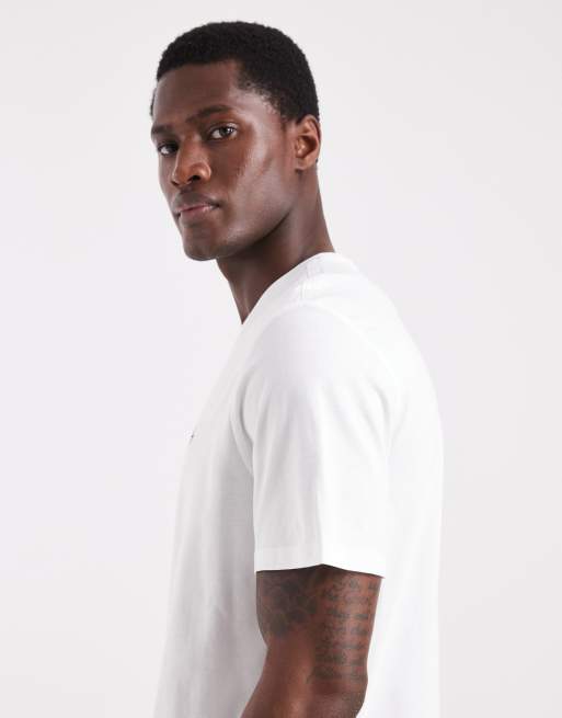 Calvin Klein Jeans 2 pack of t-shirts in navy & white, 4 of 5