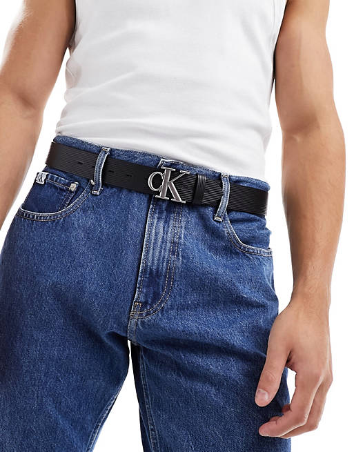 Calvin Klein Jeans – 35 mm breiter Gürtel aus schwarzem Leder mit runder  Monogramm-Schnalle | ASOS