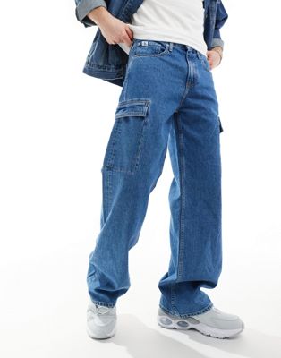 Calvin Klein Jeans 90's loose cargo jeans in mid wash-Blue