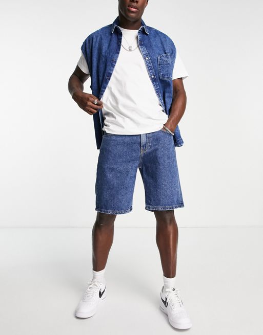 Calvin Klein Jeans 90s straight fit denim shorts in light wash, 3 of 4