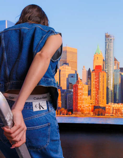 Calvin Klein Jeans 90's straight jean in mid wash | ASOS