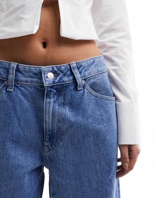 Calvin Klein Jeans 90s straight leg jeans in light wash, 5 of 5