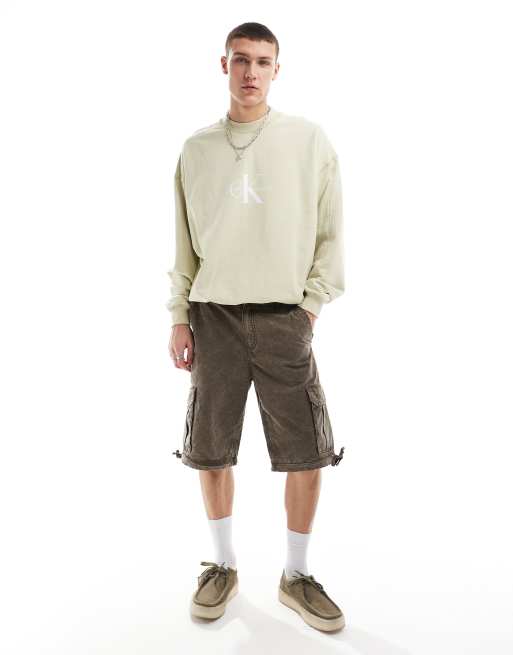 Calvin Klein Jeans archival monologo crew neck sweatshirt in beige, 3 of 4