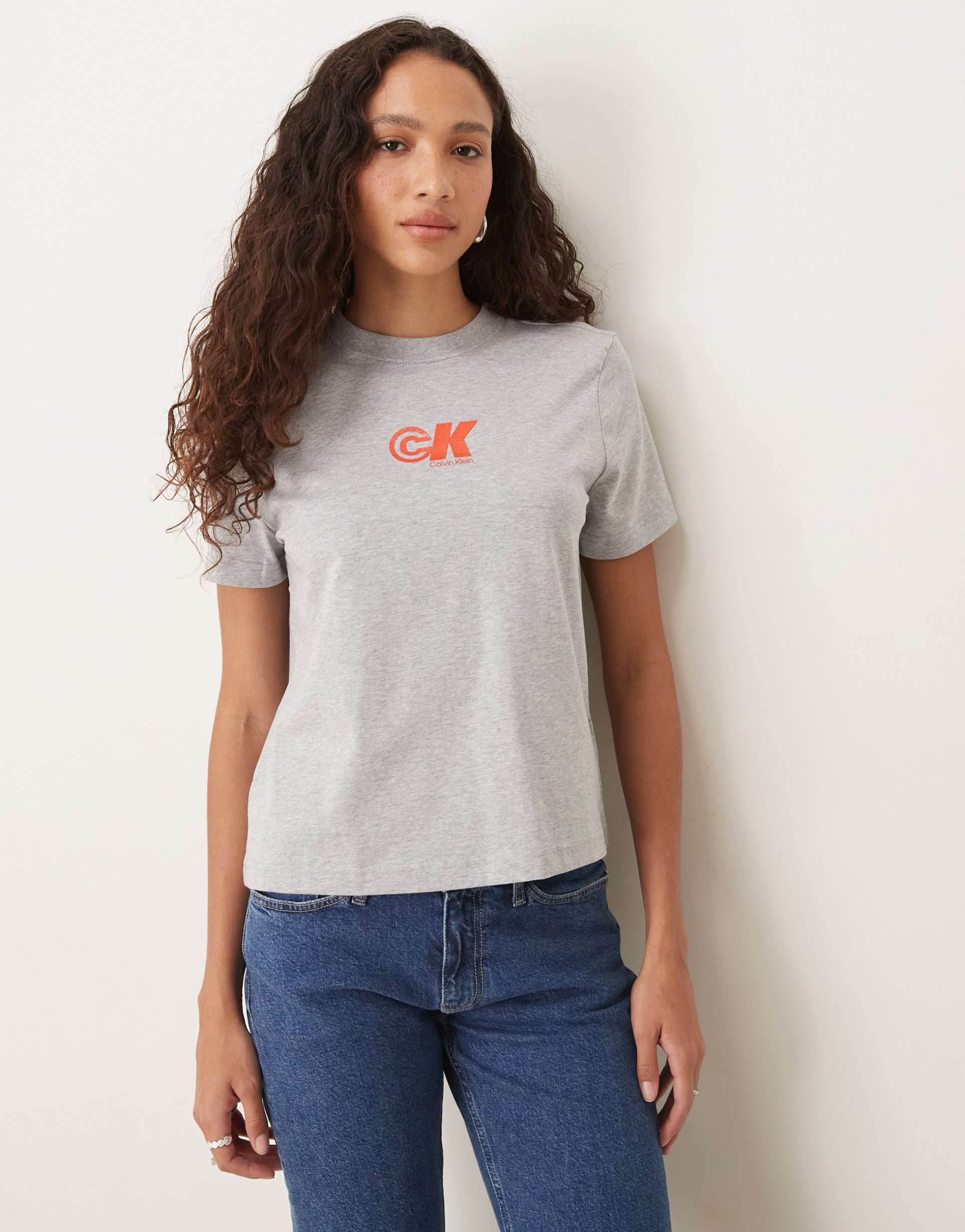 calvin klein jeans archive ck logo t-shirt in gray