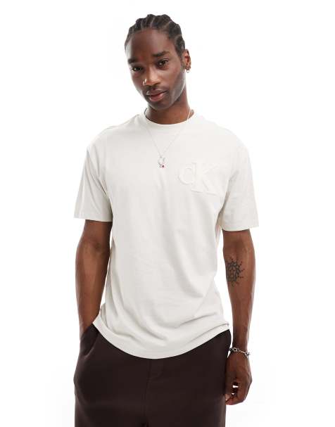 Calvin Klein Jeans – Archive – T-shirt w kolorze złamanej bieli z logo - view 1
