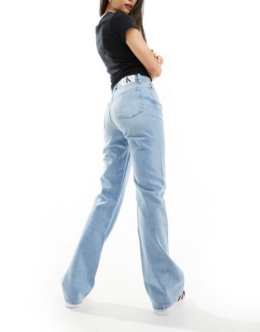 Calvin Klein Jeans – Authentic – Bootcut Jeans aus hellem Denim