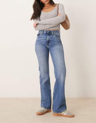 Calvin Klein Jeans - Authentic - Bootcut-Jeans in mittlerer Waschung-Blau