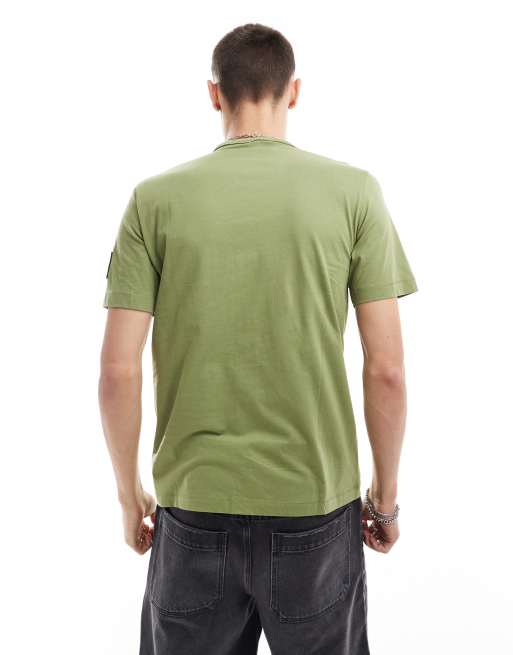 Calvin Klein Jeans badge regular t-shirt in juniper, 2 of 4
