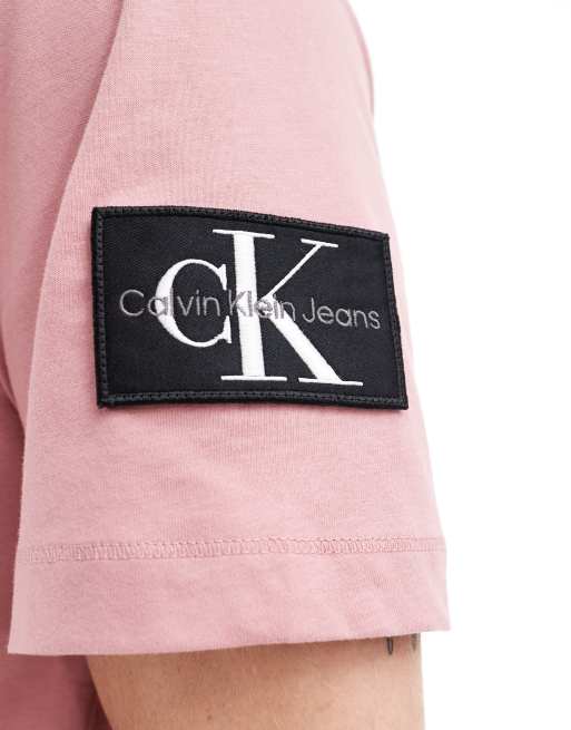 Calvin Klein Jeans badge t shirt in pink