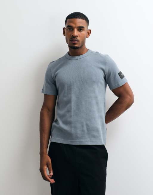 Calvin Klein Jeans Badge waffle crew neck t-shirt in grey, 3 of 5