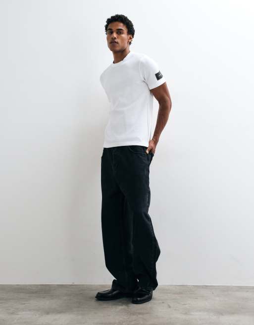 Calvin Klein Jeans Badge waffle crew neck t-shirt in white, 2 of 5
