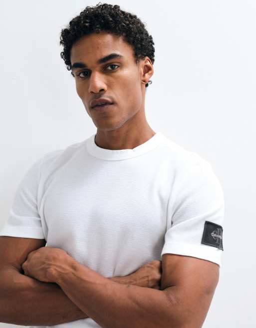 Calvin Klein Jeans Badge waffle crew neck t-shirt in white, 3 of 5