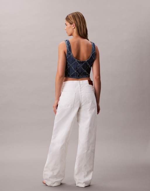 Calvin Klein Jeans – Baggy-Jeans in Ecru mit niedrigem Bund mit durchgehendem Lasercut-Logomuster, 5 von 5