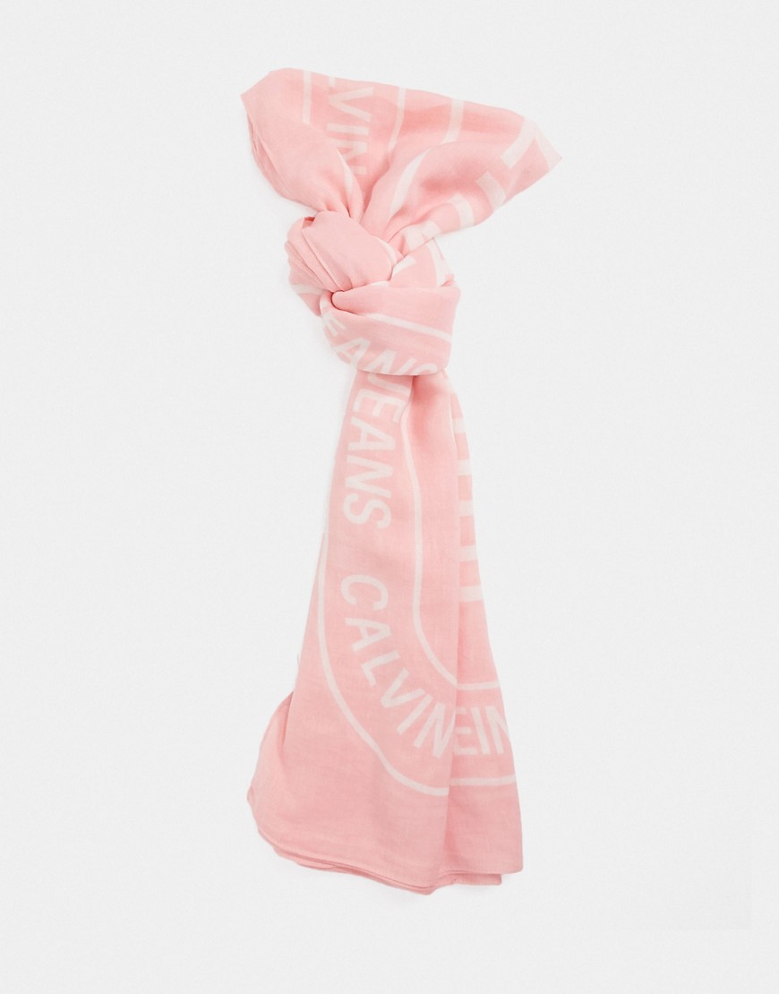 Calvin Klein Jeans banner scarf in strawberry-Pink
