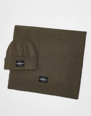 Calvin Klein Jeans Calvin Klein Jeans beanie & scarf gift set in brown