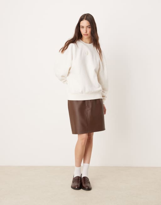 Calvin Klein Jeans - Behaaglijk sweatshirt in gebroken wit, exclusief bij ASOS, 3 van 4