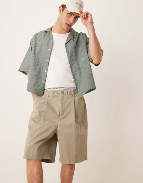 Calvin Klein Jeans – Beige, figursydda bermuda-shorts - view 1