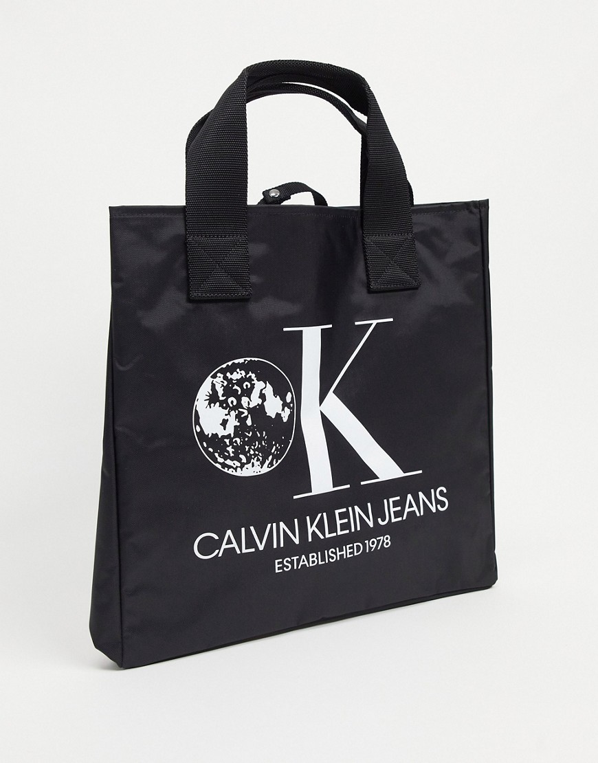 calvin klein jeans established 1978 - Calvin Klein Jeans – Beuteltasche mit „Established 1978”-Grafik-Schwarz