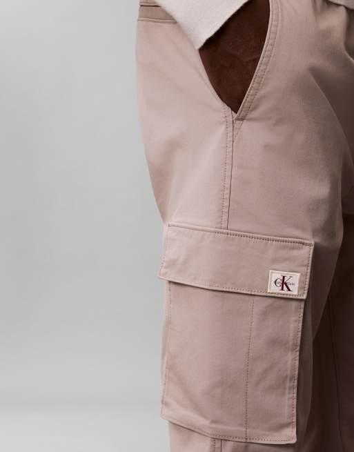 Calvin Klein Jeans – Beżowe bojówki o obcisłym kroju, 4 z 5