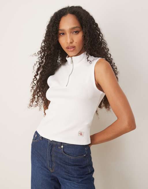 Calvin Klein Jeans – Biała koszulka polo bez rękawów z logo i zamkiem pod szyją