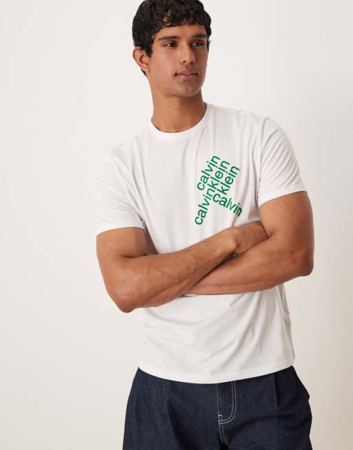 Calvin Klein Jeans – Biało-zielony T-shirt z abstrakcyjną grafiką z logo