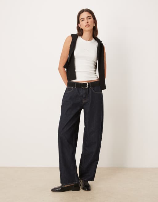 Calvin Klein Jeans – Biały prążkowany top bez rękawów z monogramem , 2 z 4