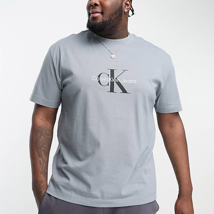 Calvin Klein Jeans – Tall – mit Monogramm-Logo Brust in Big der & Oversize-T-Shirt ASOS auf | Grau