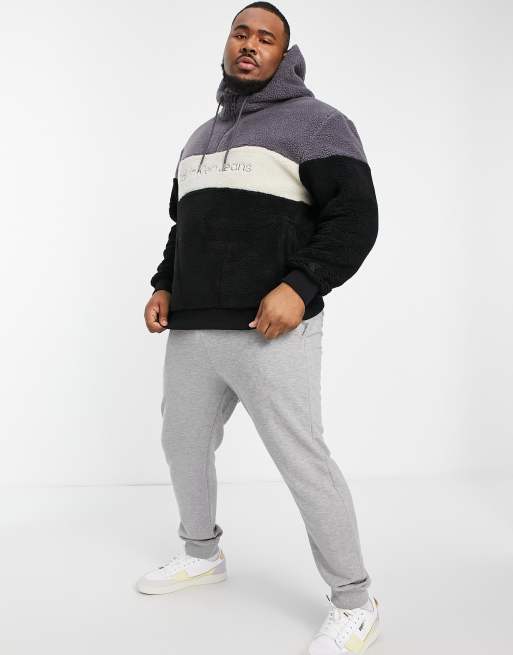 Calvin Klein Jeans - Big u0026 Tall - Sherpa hoodie met kleurvlakken in  zwart/grijs | ASOS