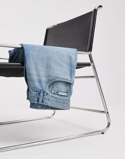 Calvin Klein Jeans - Blå afslappede denimshorts i hørblanding i lys vask, 2 af 5