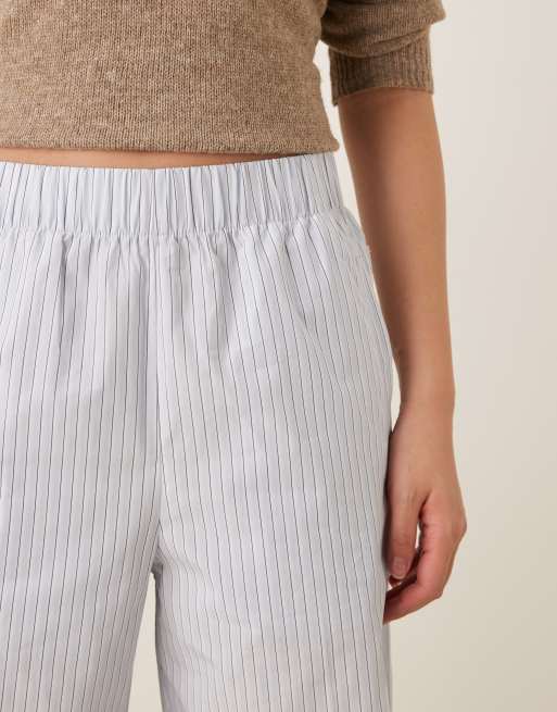 Calvin Klein Jeans – Blå, kritstrecksrandiga byxor i bomullspoplin med elastisk midja, 4 av 5