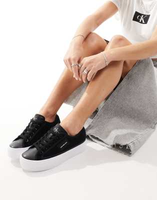 Calvin Klein Jeans - Bold - Mehrfarbige Sneaker mit flacher Plateausohle und niedrigem Schaft-Schwarz