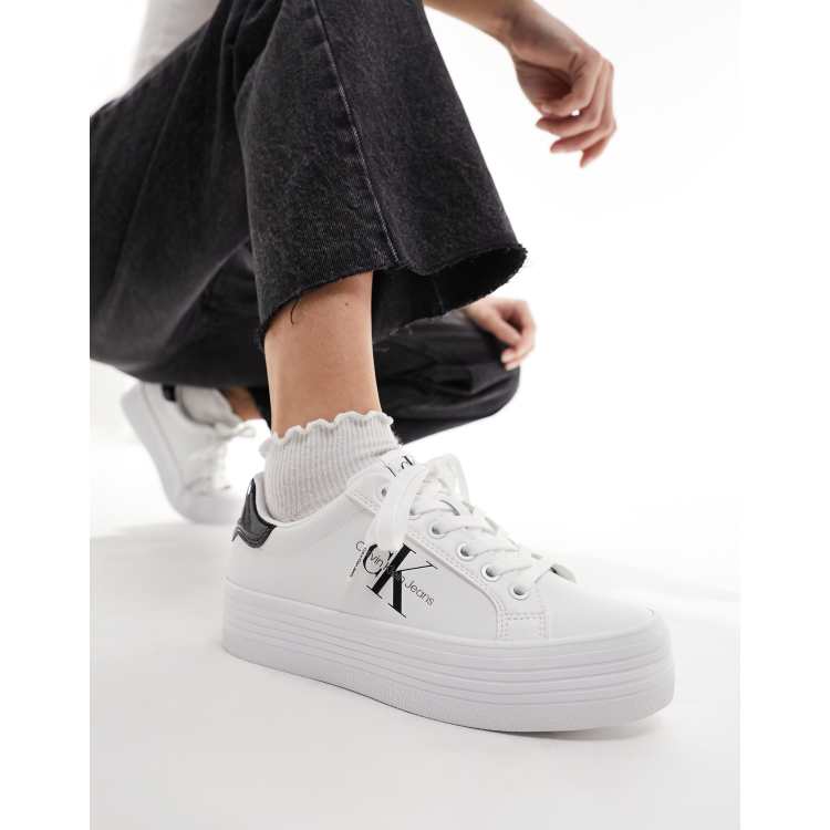 Calvin Klein Jeans bold vulcanized flatform lace up trainers in multi WHITE