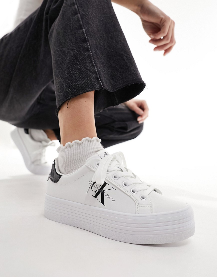bold vulcanized flatform laceup sneakers in multi-White