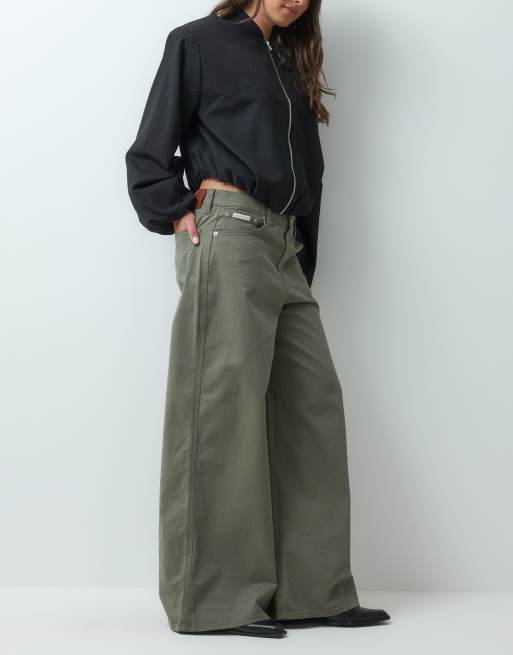 Calvin Klein Jeans bomuldsjeans med brede ben i khaki, 4 af 5