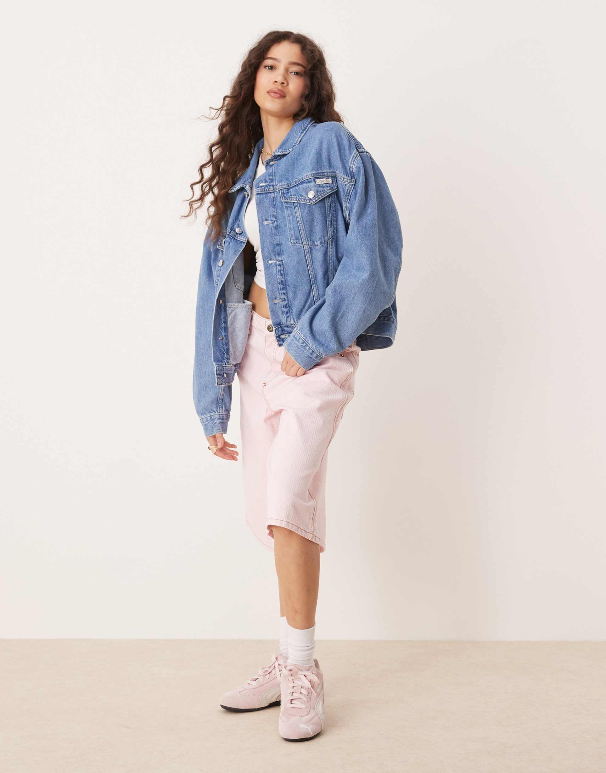 calvin klein jeans boxy denim jacket in mid wash