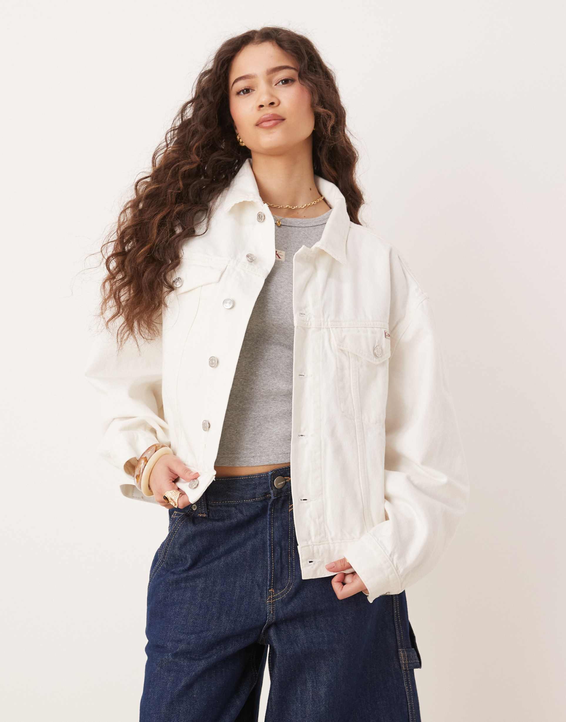 calvin klein jeans boxy denim jacket in white