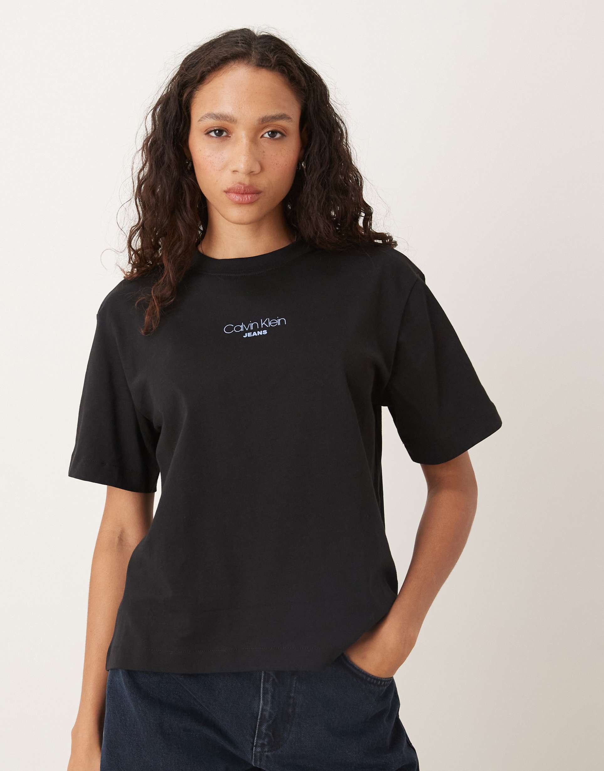 calvin klein jeans boxy fit t-shirt in black