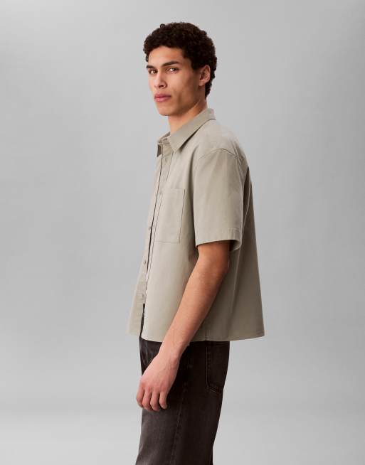 Calvin Klein Jeans boxy relaxed fit short sleeve shirt in khaki, 3 of 4