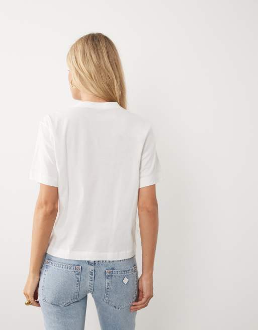 Calvin Klein Jeans boxy t-shirt with bold box logo in white, 3 of 4