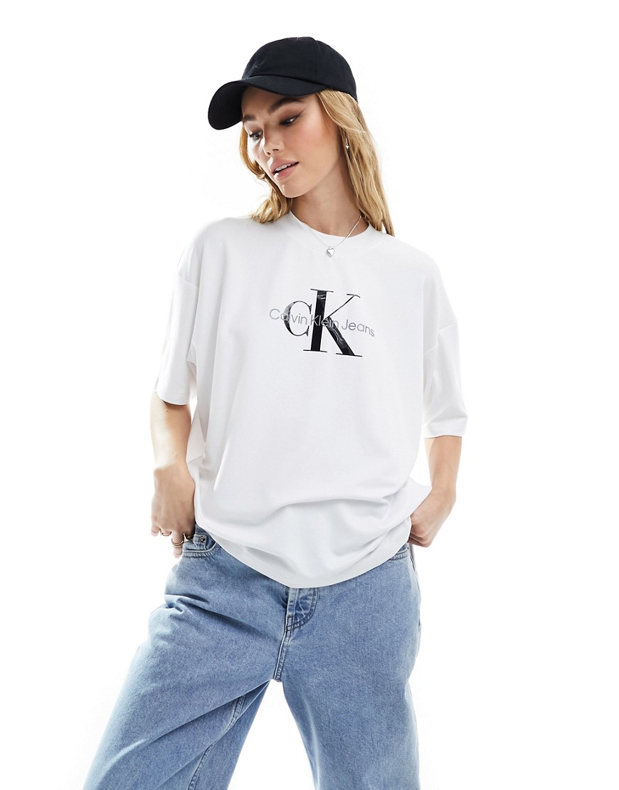 Calvin Klein Jeans Boyfriend Monogram T-shirt in Bright White