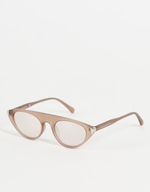 Calvin Klein Jeans – Brązowe okulary przeciwsłoneczne typu kocie oczy