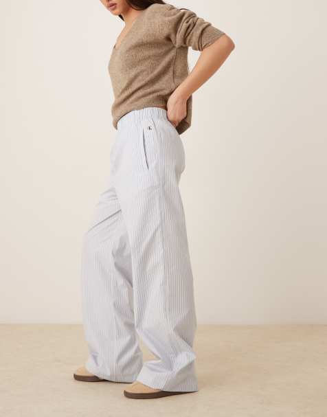 Calvin Klein Jeans - Broek met elastische taille in blauw met krijtstreep - view 1