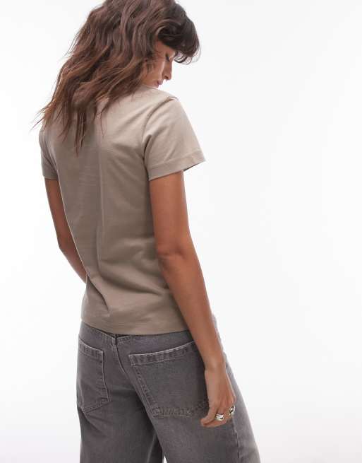 Calvin Klein Jeans – Brungrå t-shirt med smal passform och monogramlogga, 4 av 4