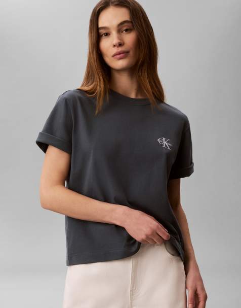 Calvin Klein Jeans – Brzoskwiniowy T-shirt o pudełkowym kroju - view 1