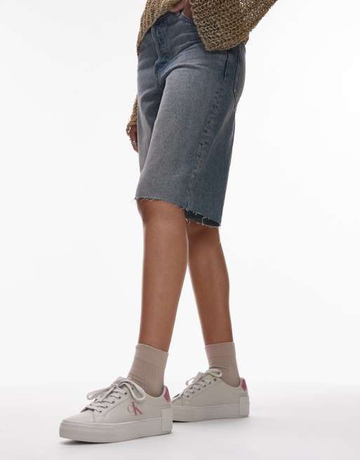 Calvin Klein Jeans – Buty sportowe w kolorze kremowym i zgaszonym różowym na płaskiej platformie 