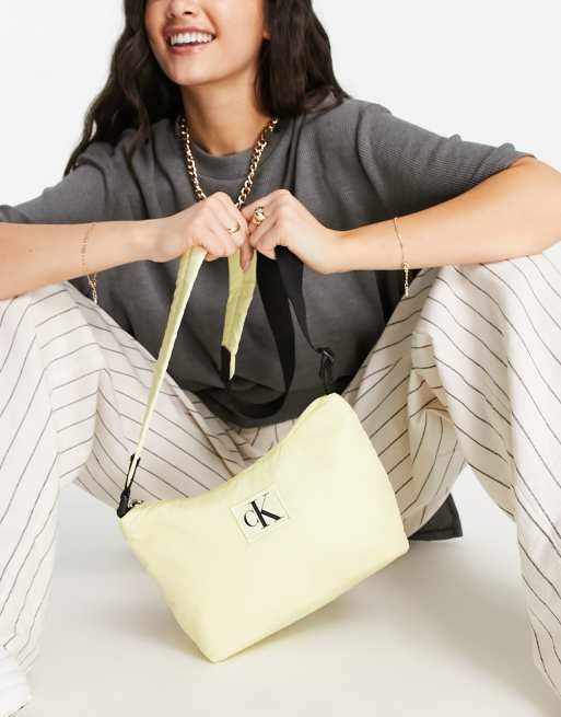 Calvin Klein Jeans - Camera bag in nylon gialla
